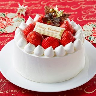 ホテル日航成田 カマンベール風味の生クリーム あまおうたっぷりのクリスマスケーキ を50個限定で販売 観光経済新聞